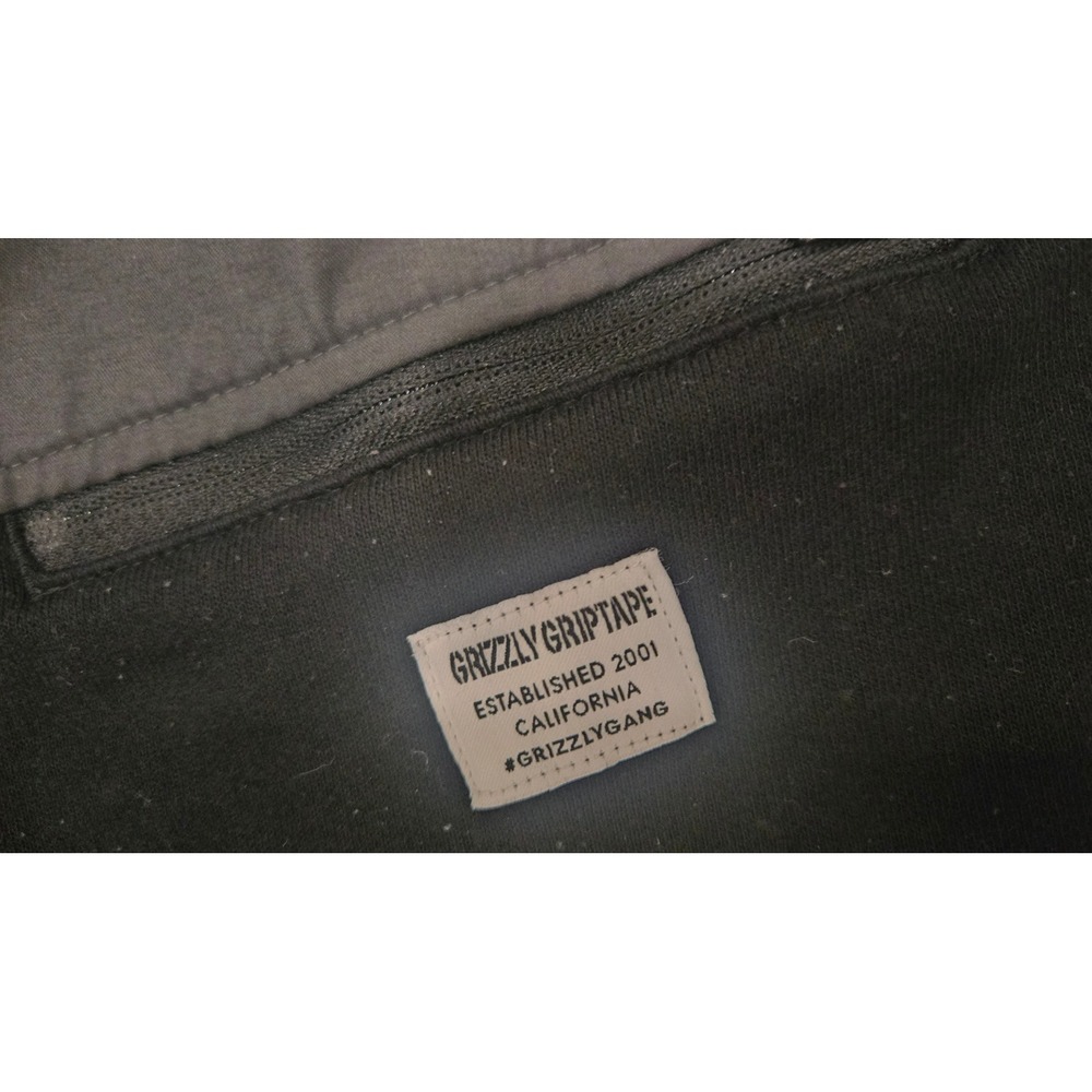 Grizzly Griptape Mens Fleece Shorts Black Grey Zipper Pockets Size Medium - Picture 5 of 5